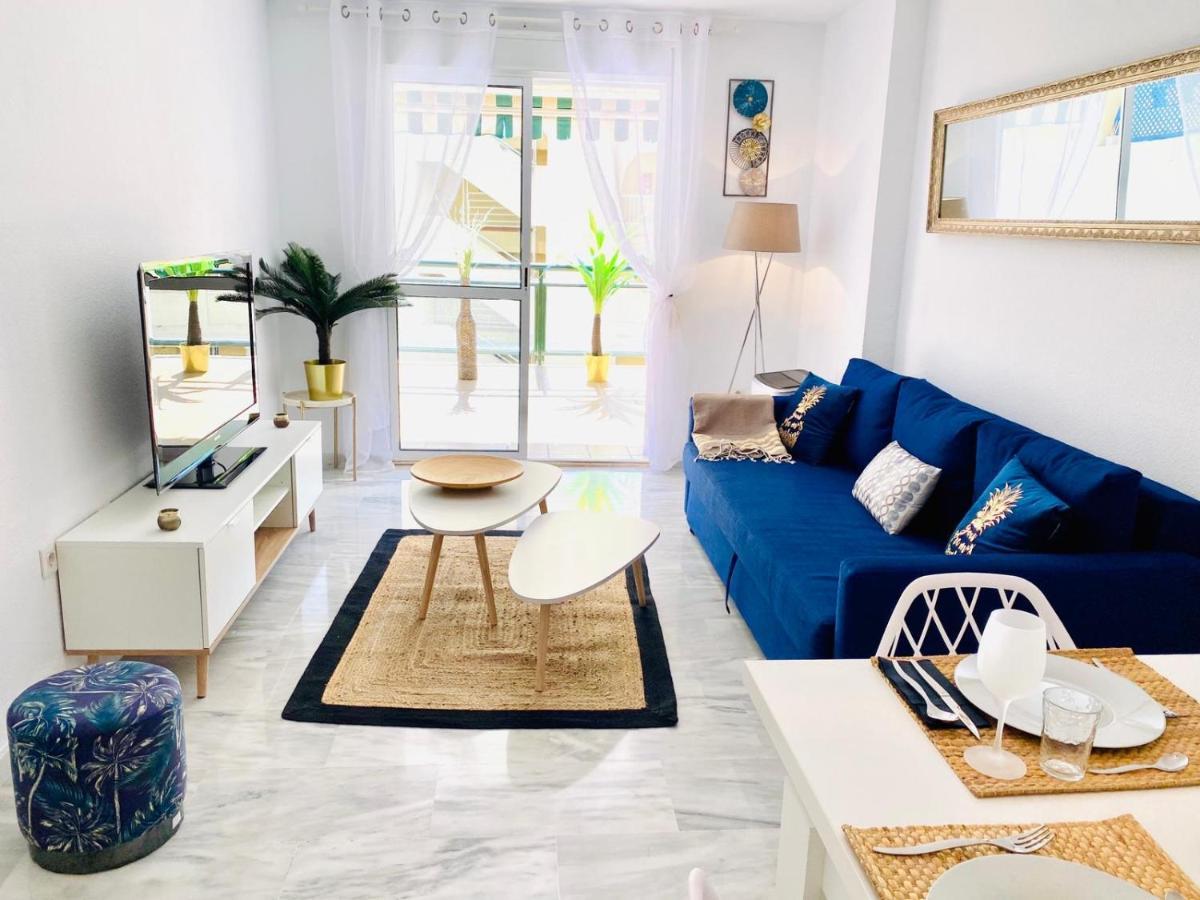 Residencia Playaquebrada Апартаменты *
